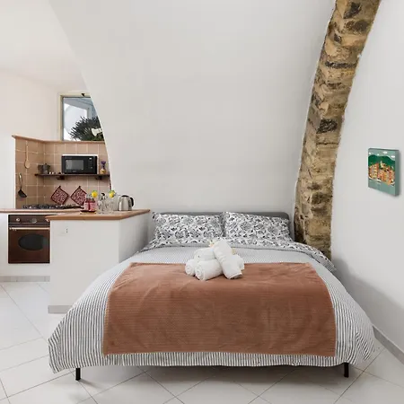 Casetta Sul - A 150m Apartment